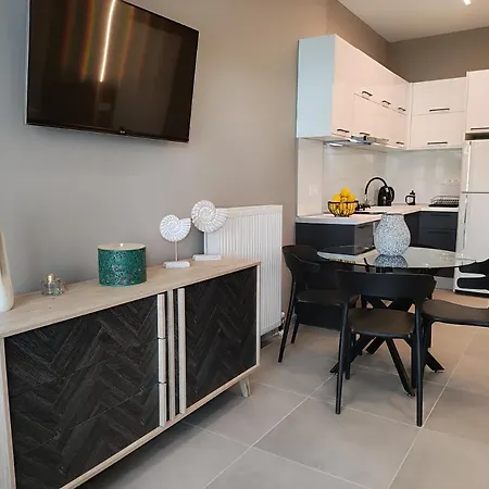 Kantouni House 公寓 *